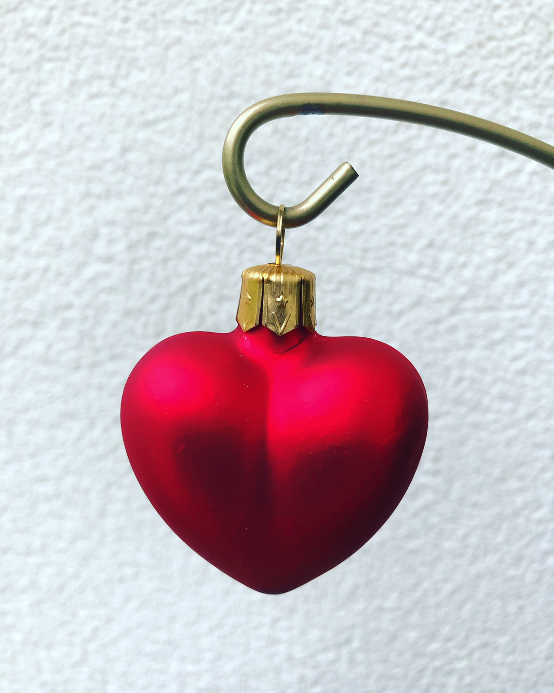 SMALL RED HEART HANGING GLASS ORNAMENT SET OF FOUR